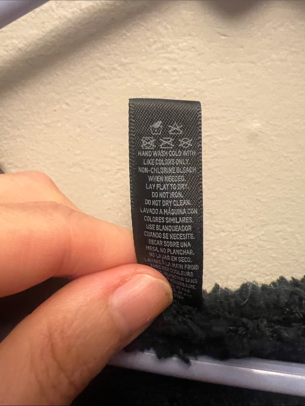 SKIMS Teddy Bear Black Cozy Soft Zip Up - Picture 5 of 5